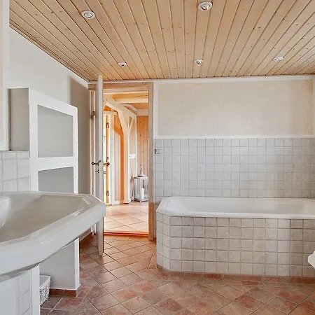 Feriehus Country House *
